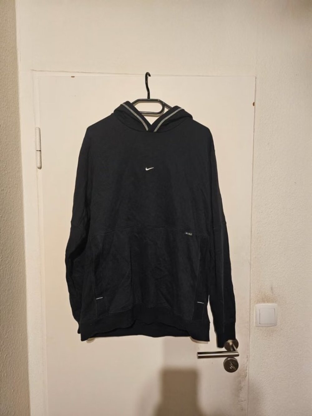 Nike Strike Pullover Hoodie — Black, Size L